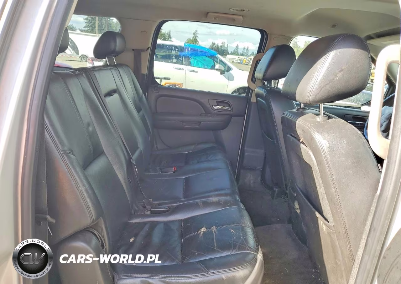 2010 Chevrolet Suburban K1500 Lt VIN:1GNUKJE31AR273358 - 11