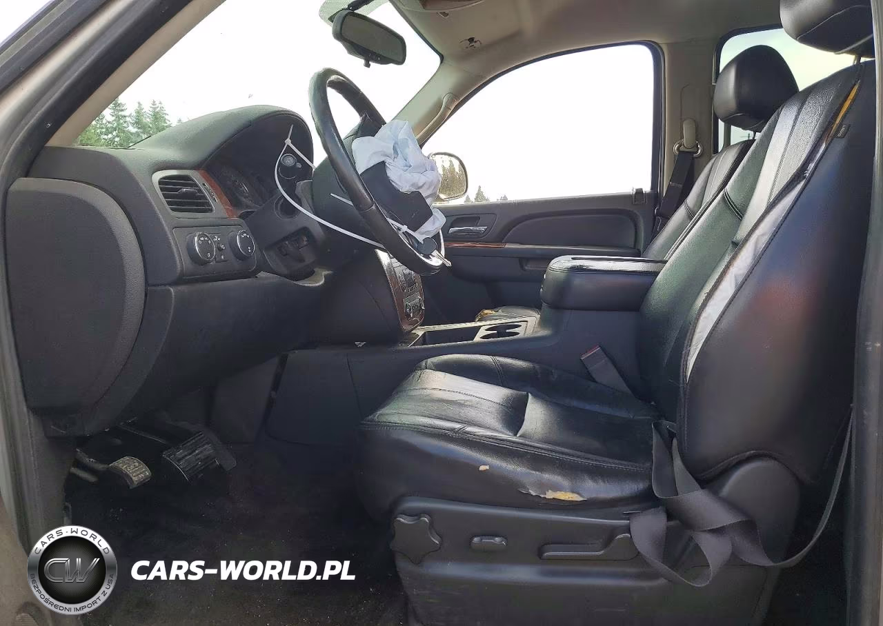2010 Chevrolet Suburban K1500 Lt VIN:1GNUKJE31AR273358 - 7