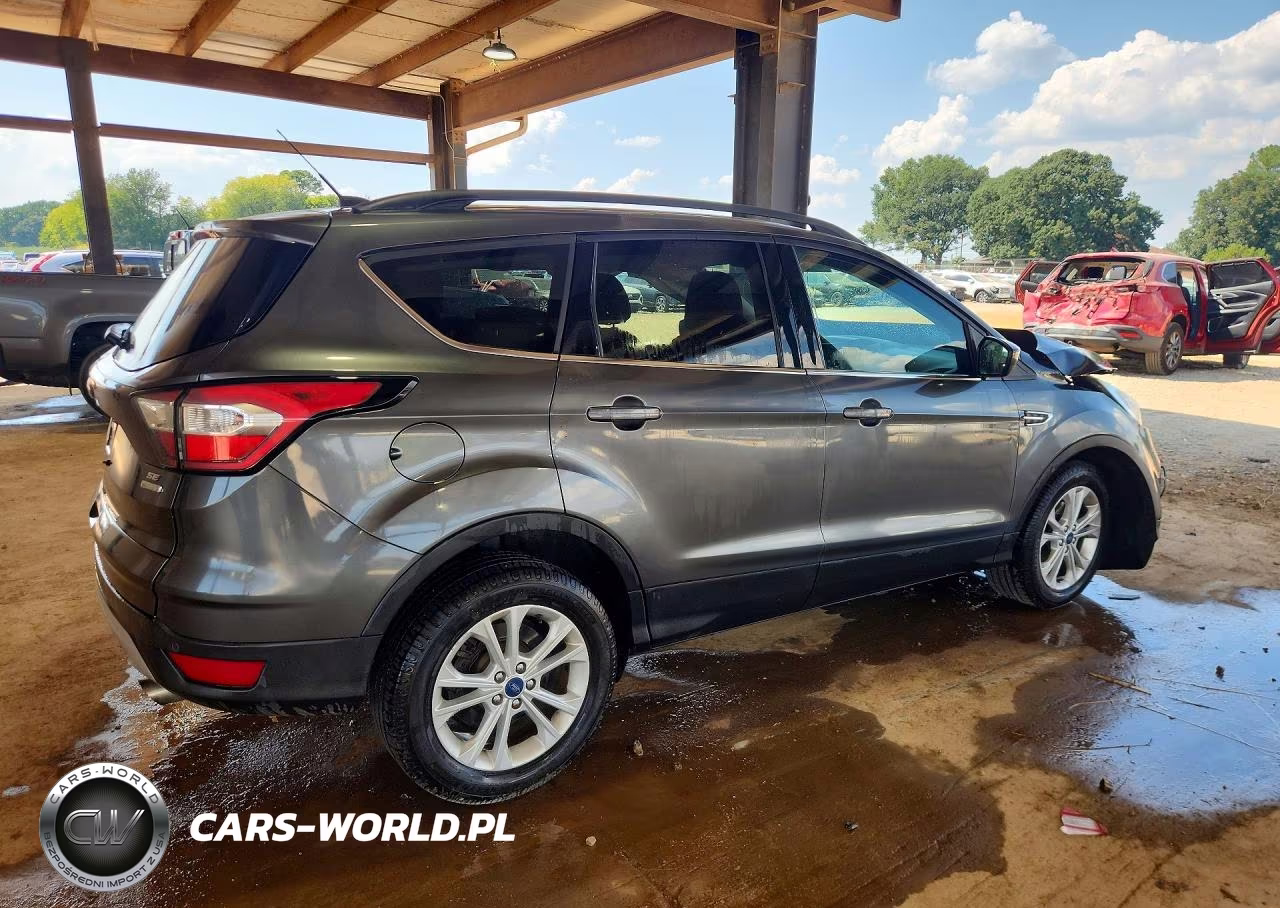2017 Ford Escape Se VIN:1FMCU0GD0HUC11936 - 3