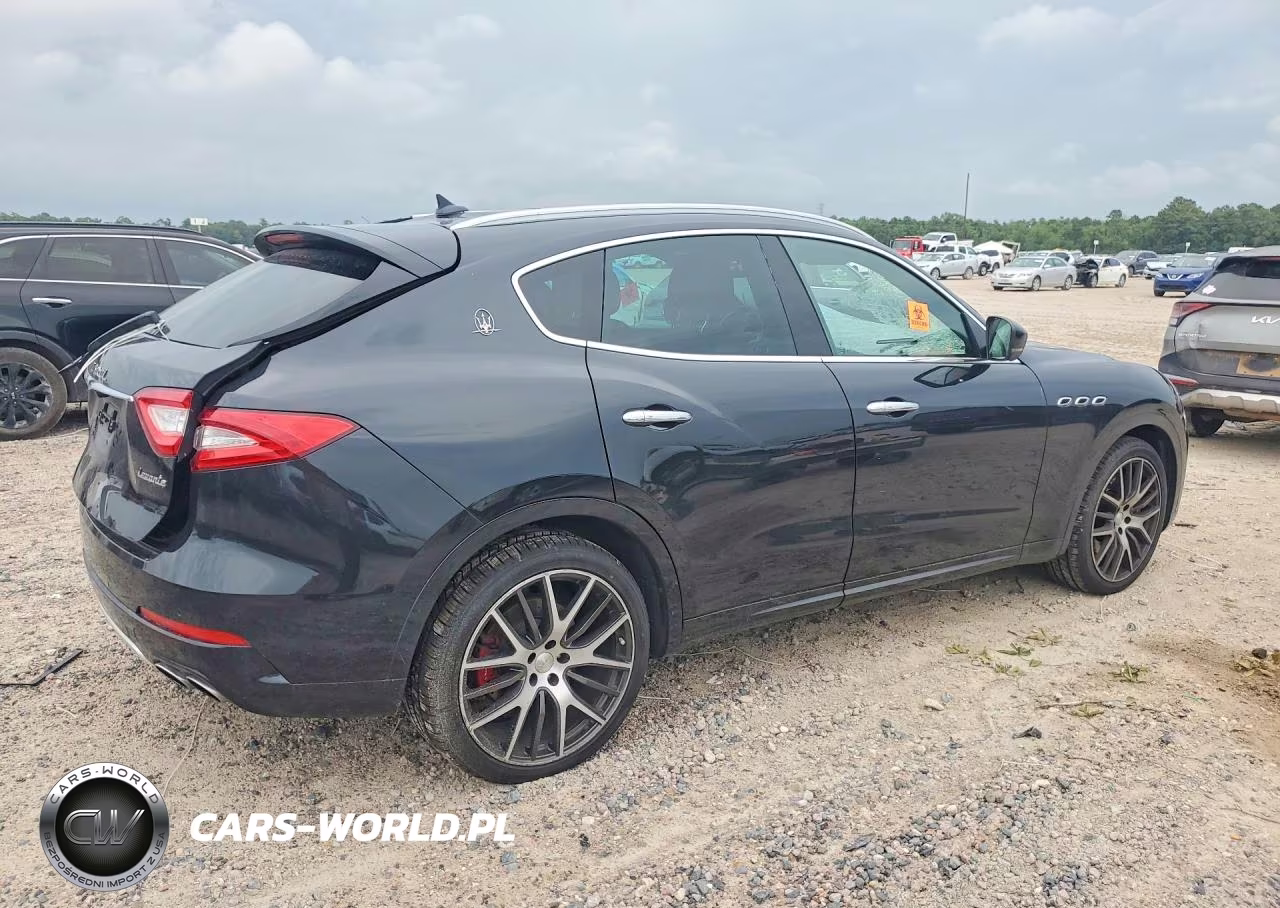 2017 Maserati Levante S Luxury VIN:ZN661YUL0HX225837 - 3