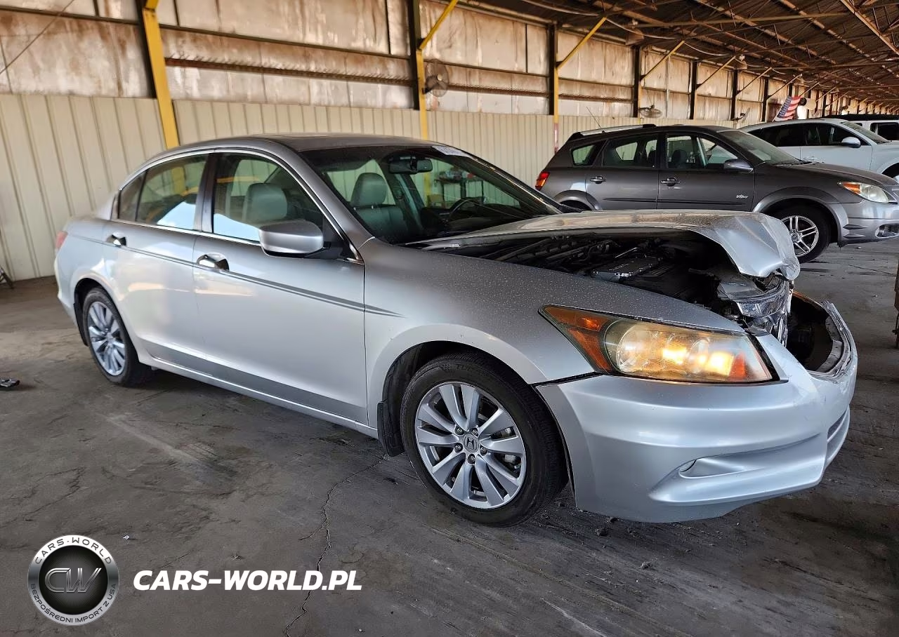 2011 Honda Accord Exl VIN:1HGCP3F80BA012526 - 4