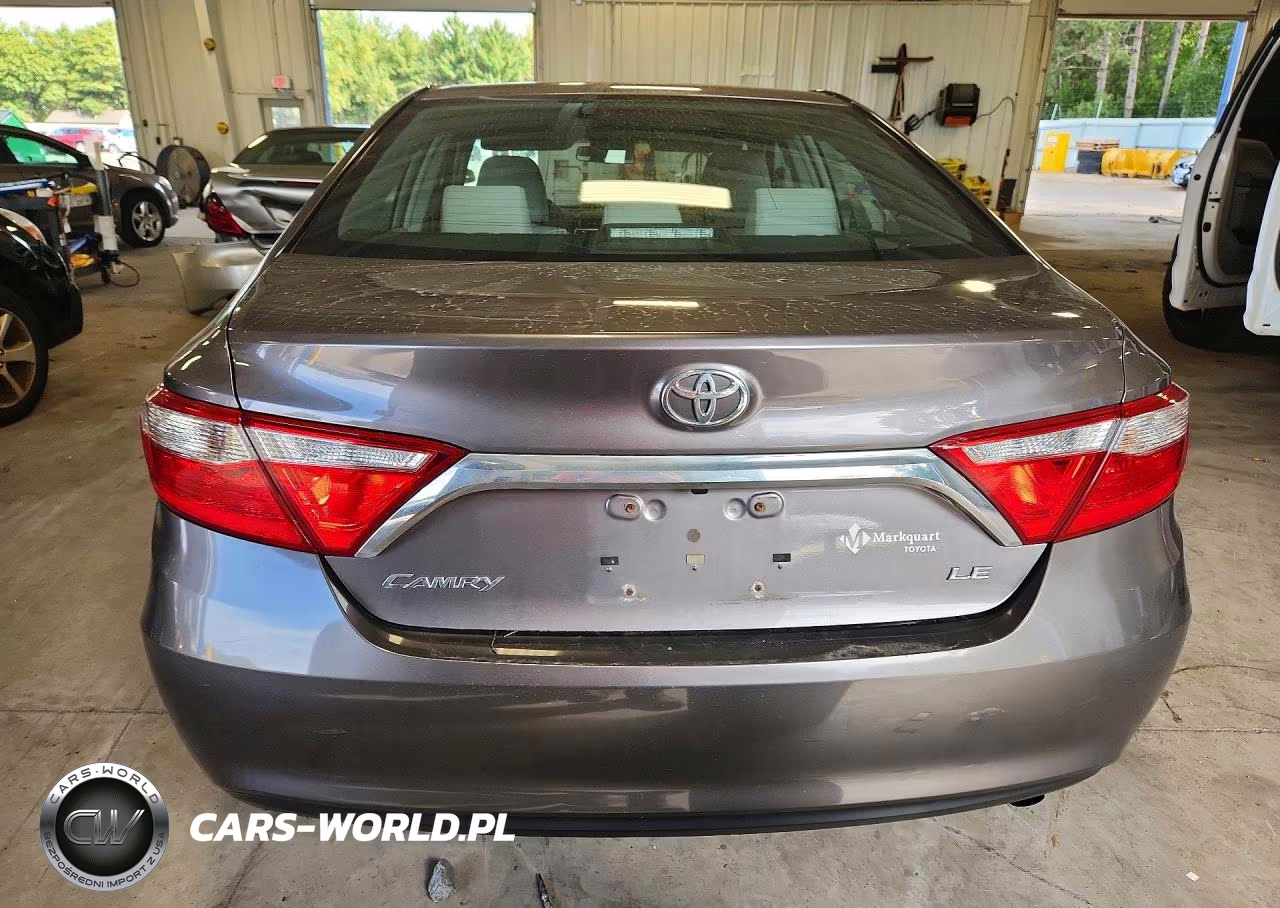 2016 Toyota Camry Le VIN:4T1BF1FK3GU160944 - 6