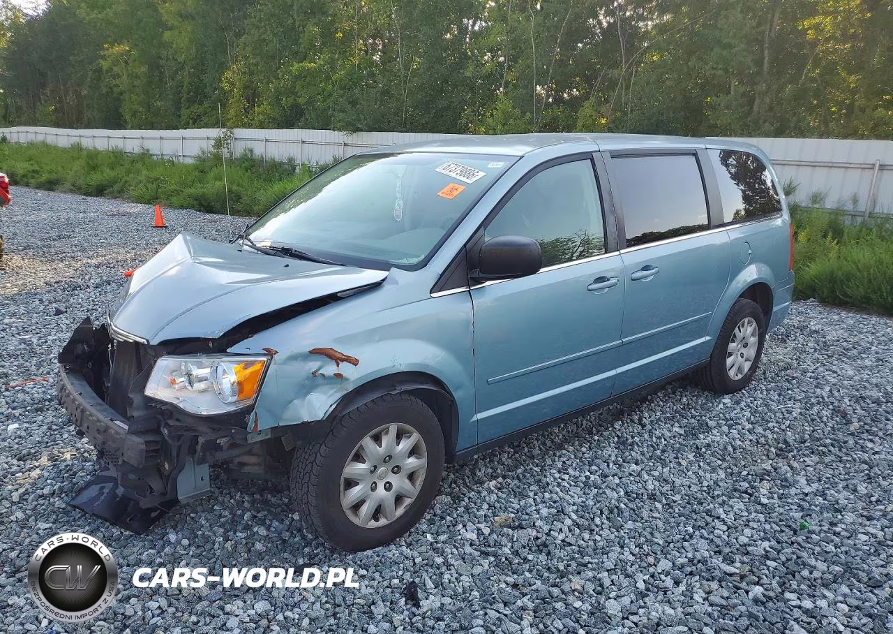 2009 Chrysler Town & Country Lx