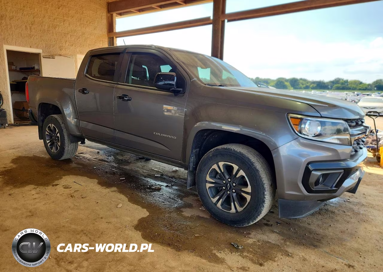 2021 Chevrolet Colorado Z71 VIN:1GCGTDENXM1178158 - 4