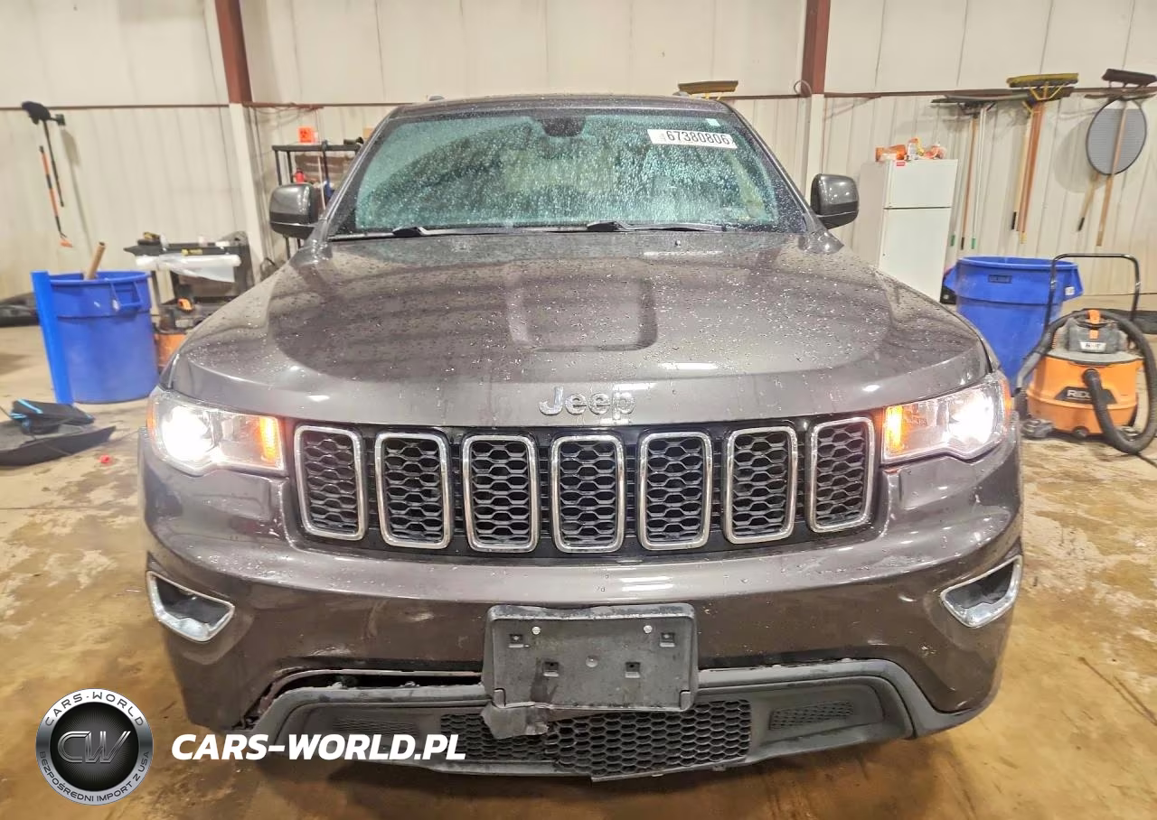 2018 Jeep Grand Cherokee Laredo VIN:1C4RJFAG1JC476924 - 5