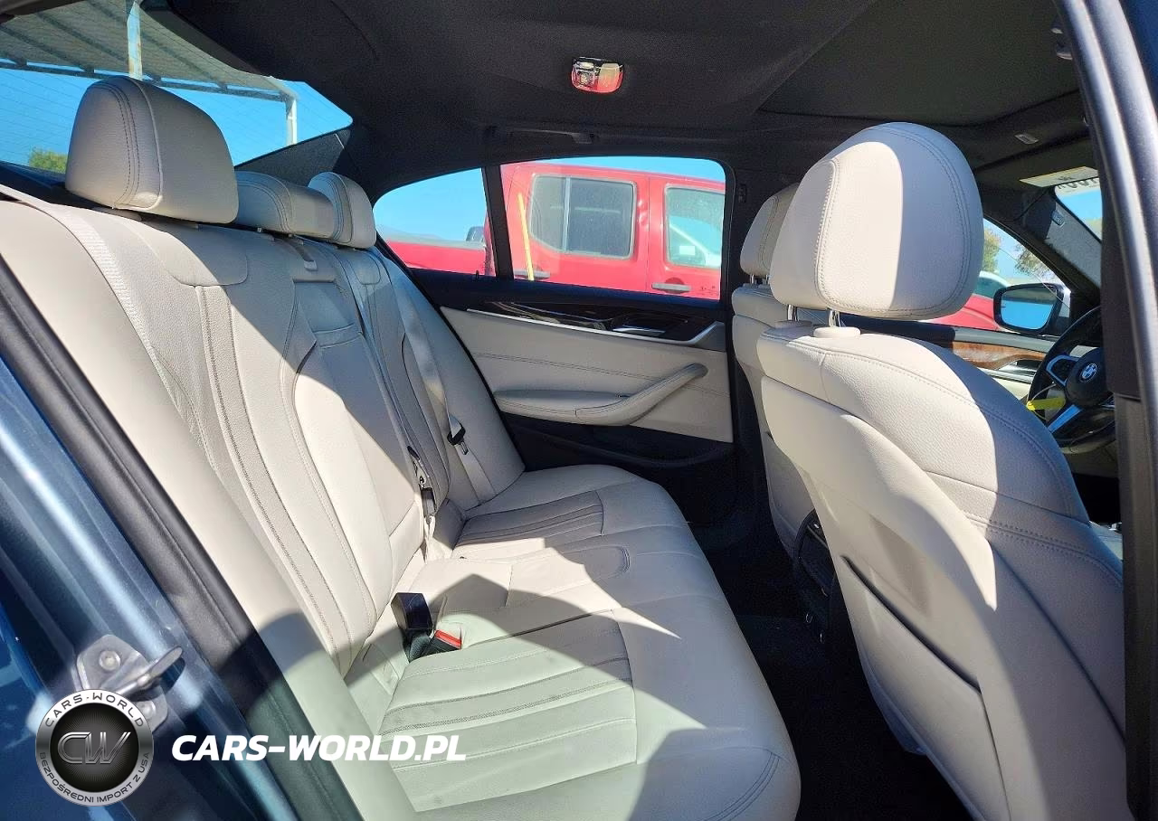 2019 BMW 530 I VIN:WBAJA5C52KWW14860 - 10
