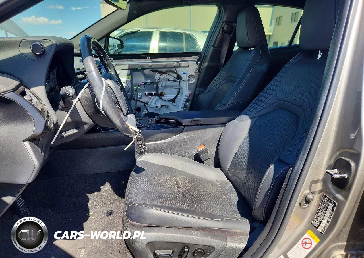 2019 Lexus Ux 200 VIN:JTHY3JBH1K2001117 - 7