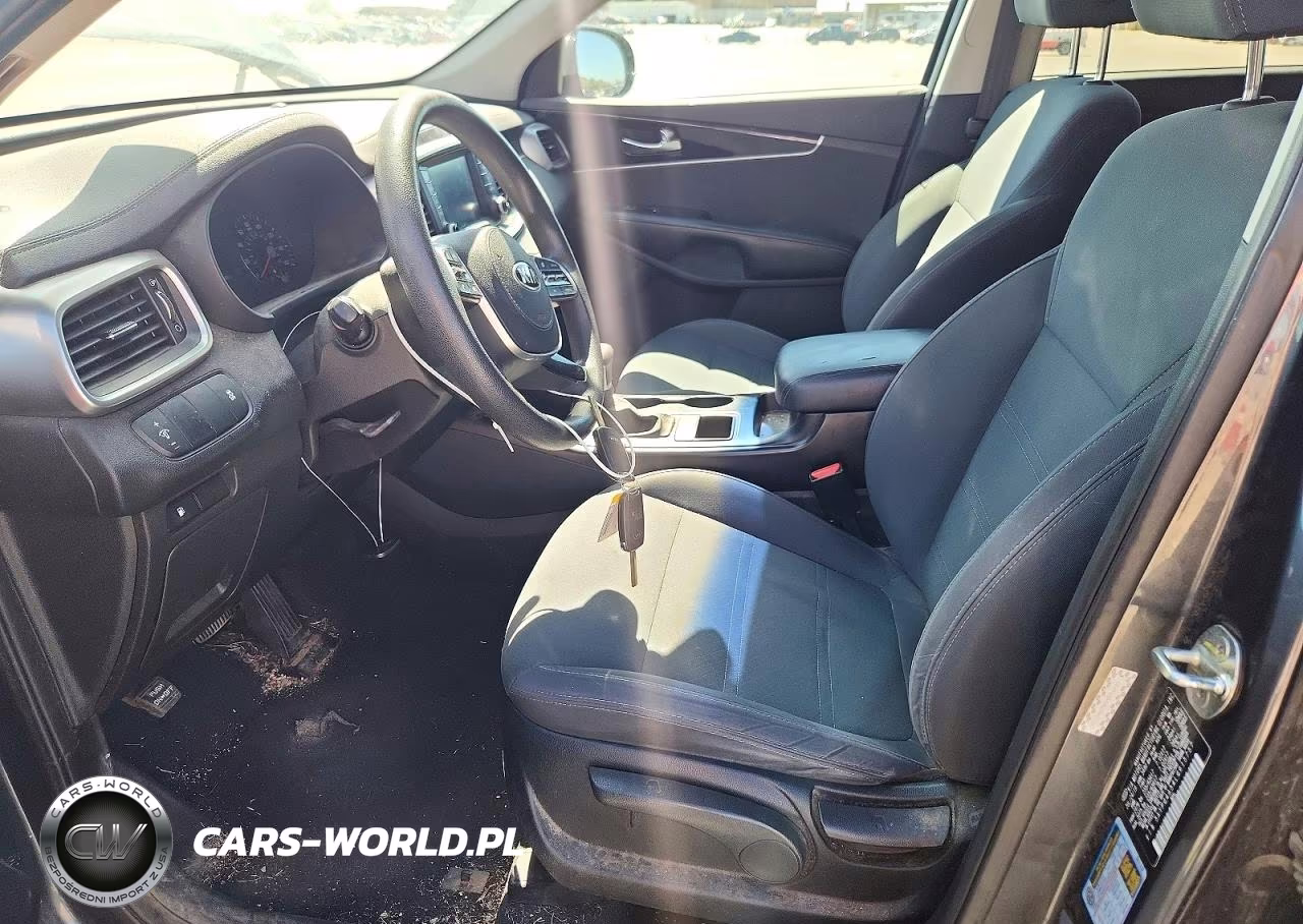 2020 Kia Sorento S VIN:5XYPG4A54LG615757 - 7