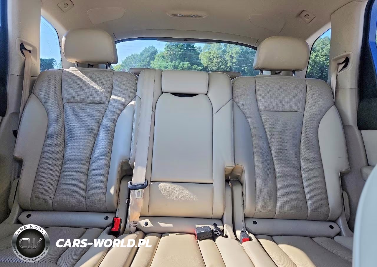 2019 Audi Q7 Premium Plus VIN:WA1LHAF79KD025811 - 10
