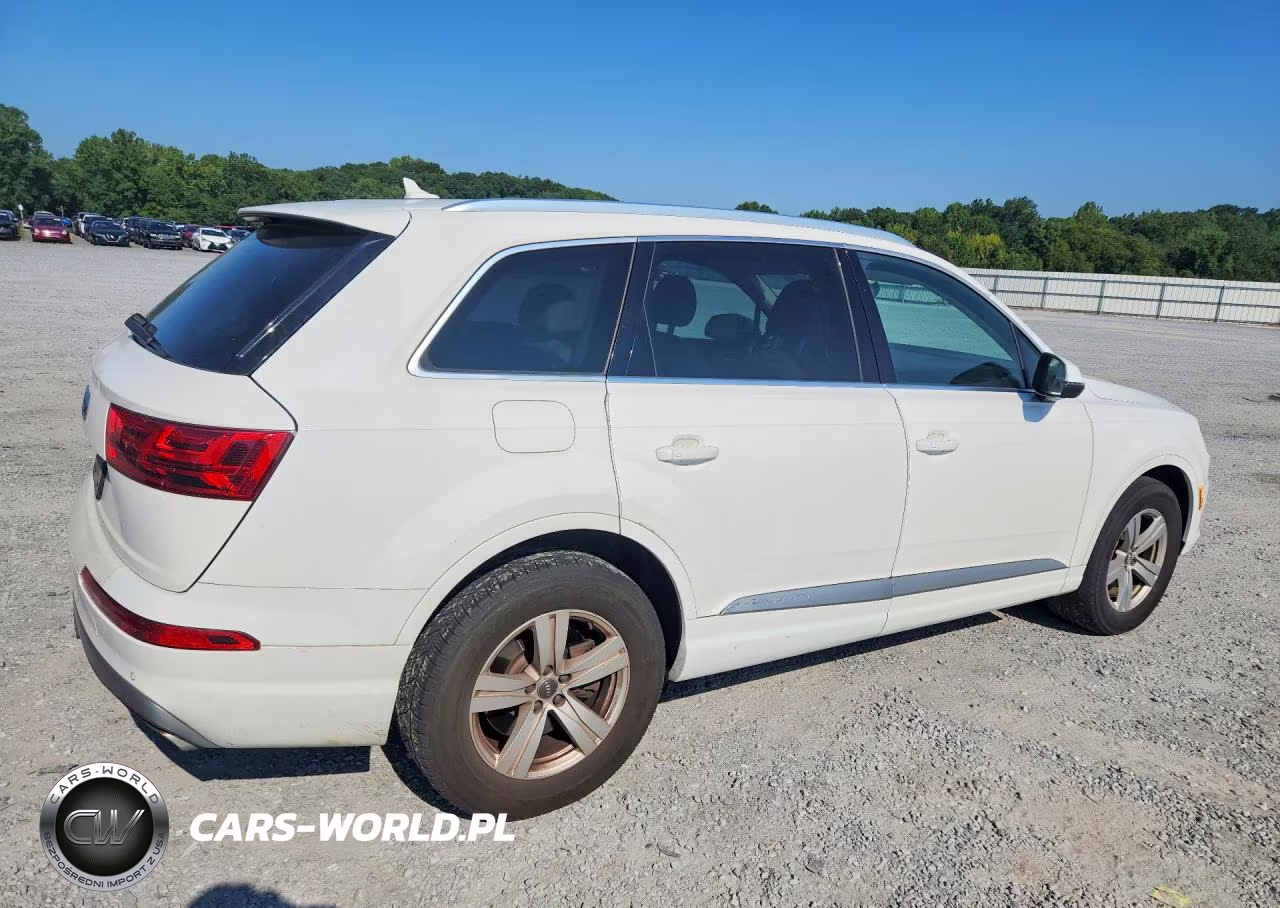 2019 Audi Q7 Premium Plus VIN:WA1LHAF79KD025811 - 3
