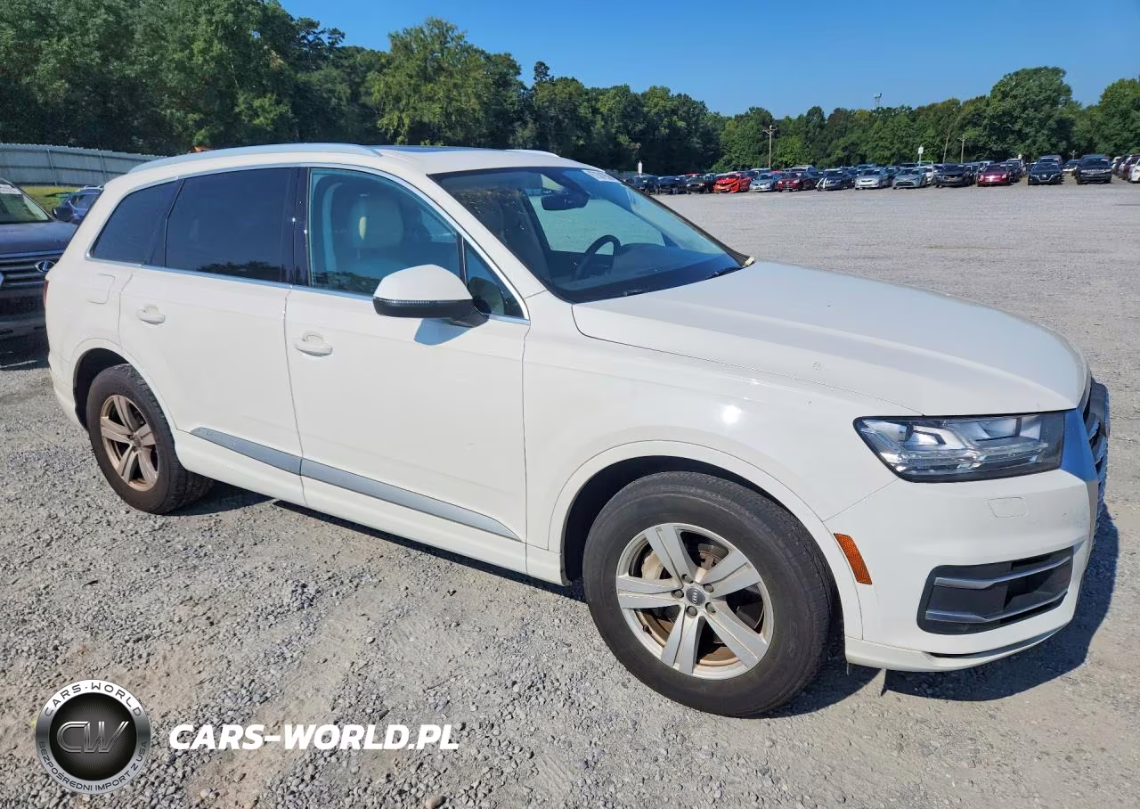 2019 Audi Q7 Premium Plus VIN:WA1LHAF79KD025811 - 4