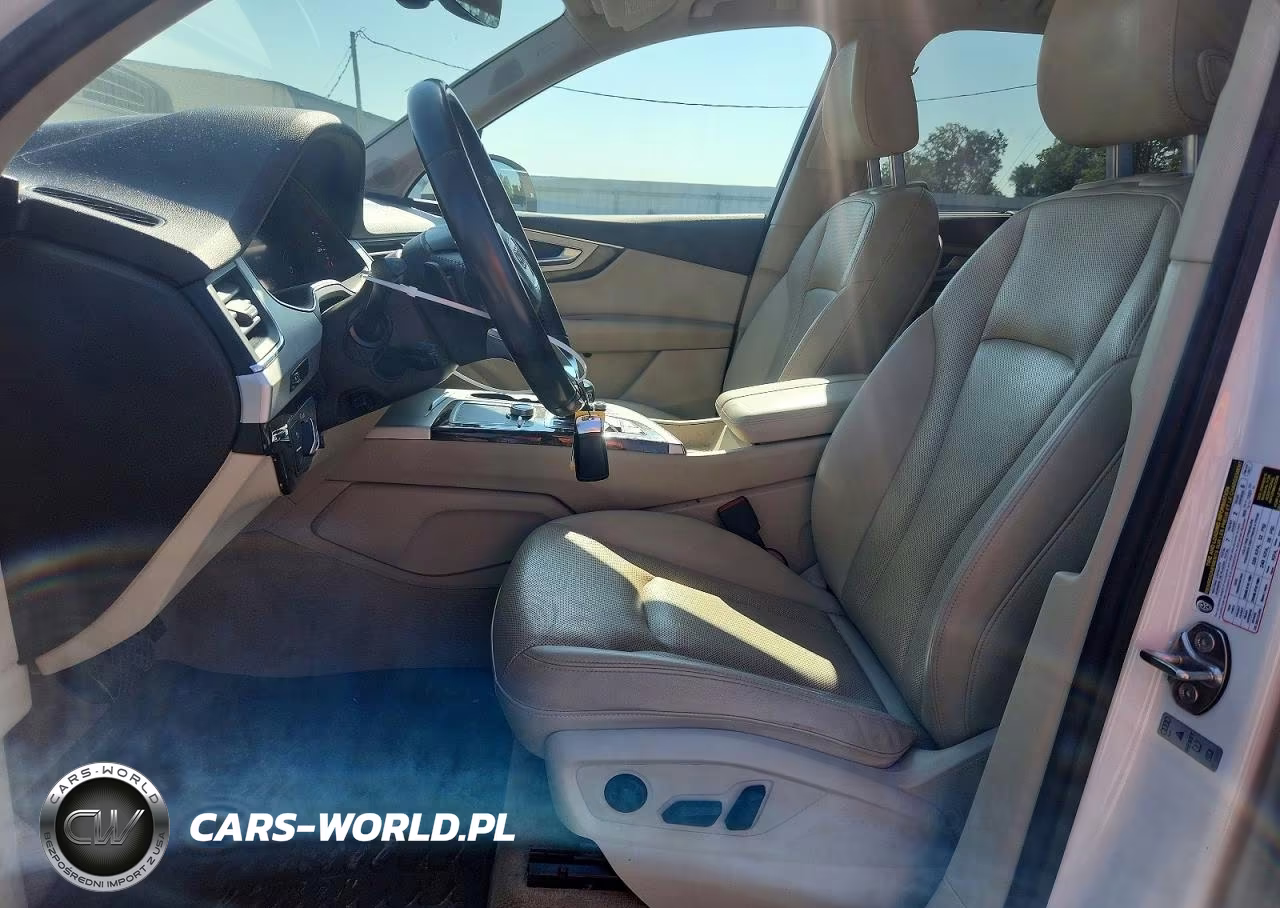 2019 Audi Q7 Premium Plus VIN:WA1LHAF79KD025811 - 7