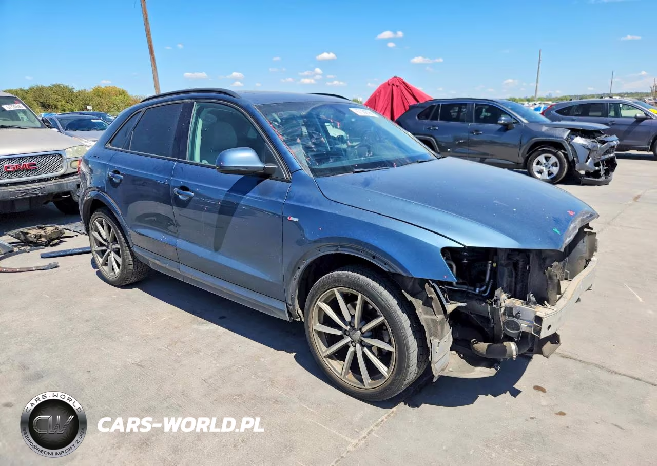 2018 Audi Q3 Premium Plus VIN:WA1HCCFS3JR009190 - 4
