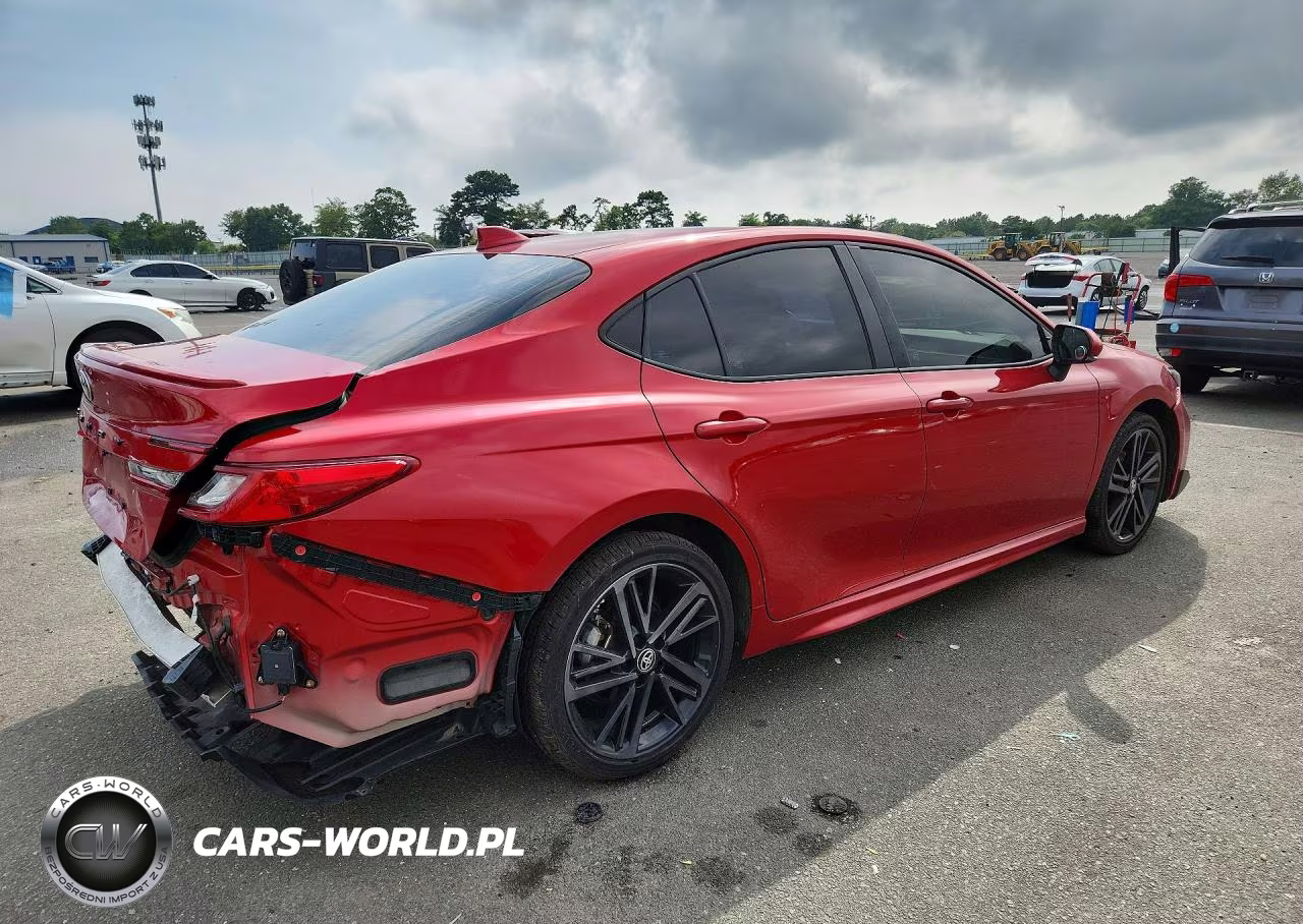 2025 Toyota Camry Se VIN:4T1DBADKXSU007056 - 3