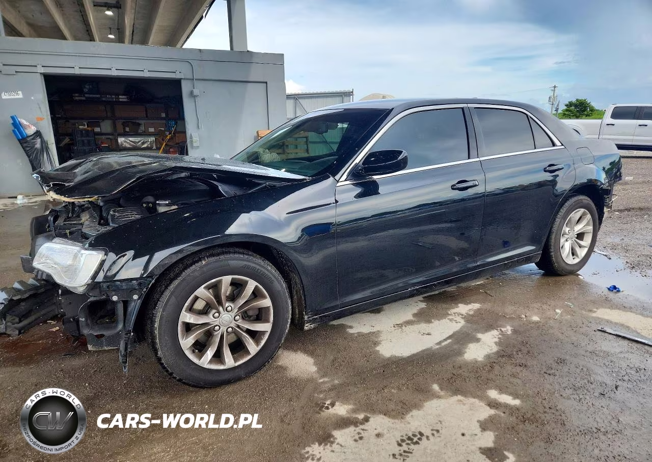 2020 Chrysler 300 Touring