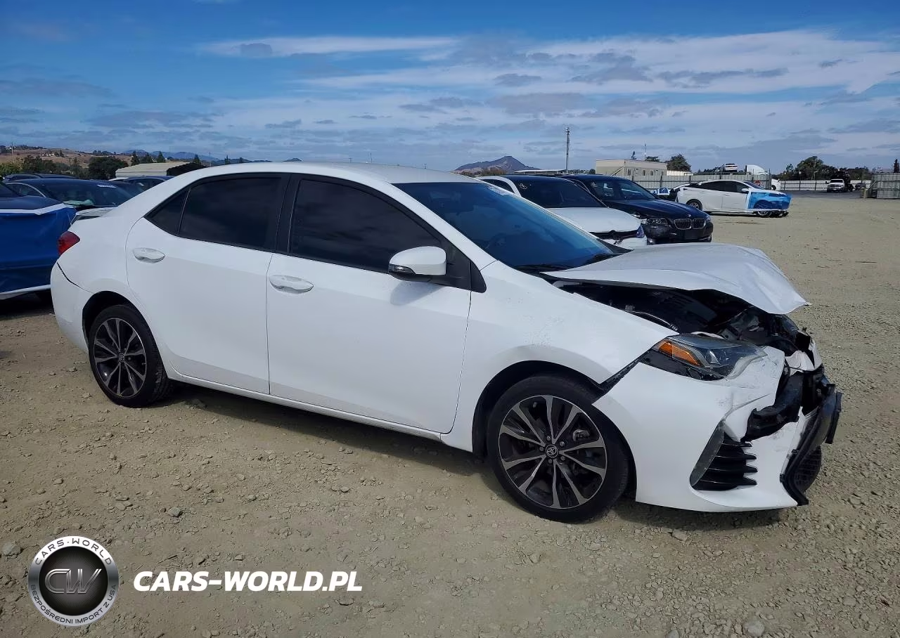 2018 Toyota Corolla Se VIN:2T1BURHE7JC091227 - 4