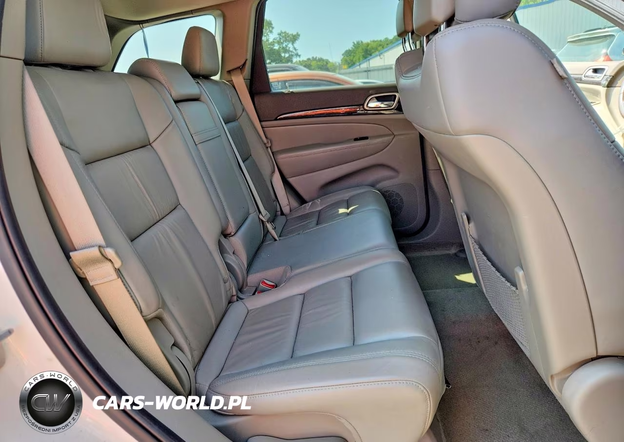 2011 Jeep Grand Cherokee Laredo VIN:1J4RR4GGXBC657018 - 11