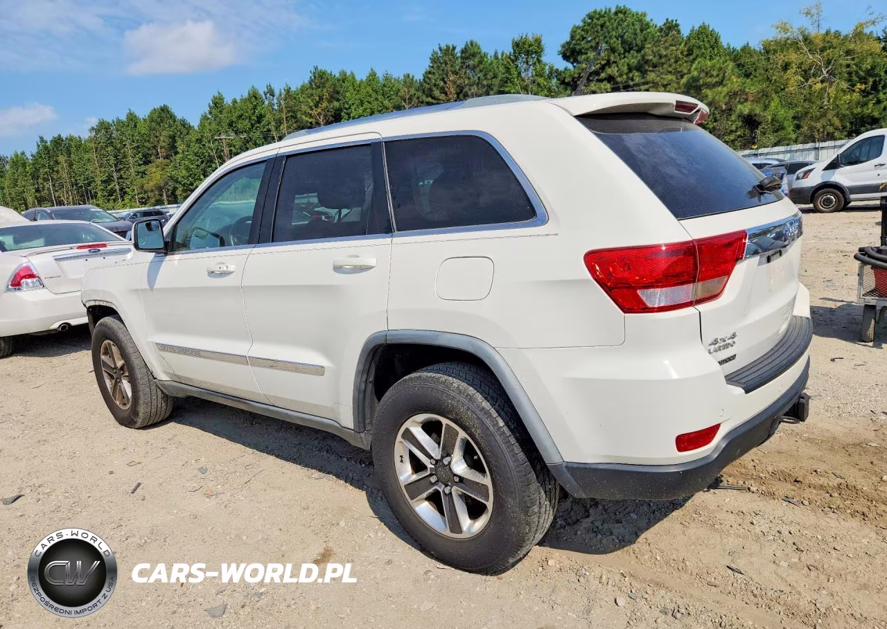 2011 Jeep Grand Cherokee Laredo VIN:1J4RR4GGXBC657018 - 2