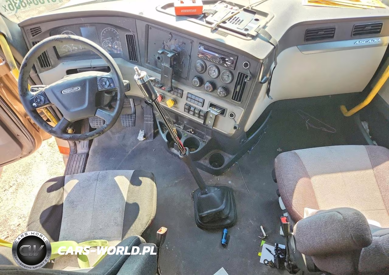 2018 Freightliner Cascadia 126 VIN:3AKJHHDR2JSJJ0386 - 8