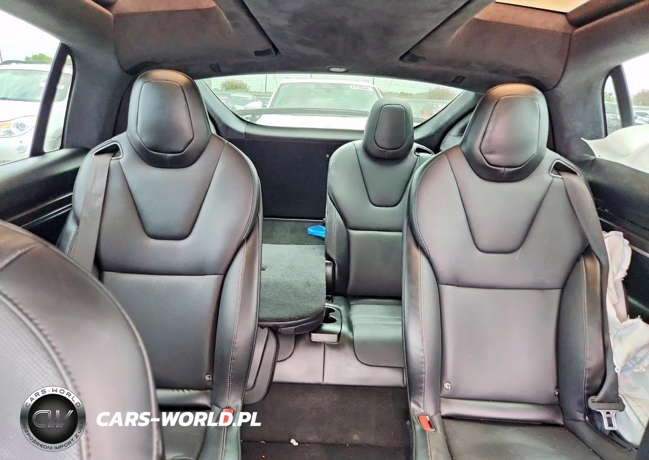 2023 Tesla Model X VIN:7SAXCBE60PF372421 - 11