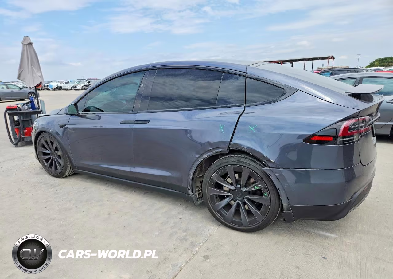 2023 Tesla Model X VIN:7SAXCBE60PF372421 - 2