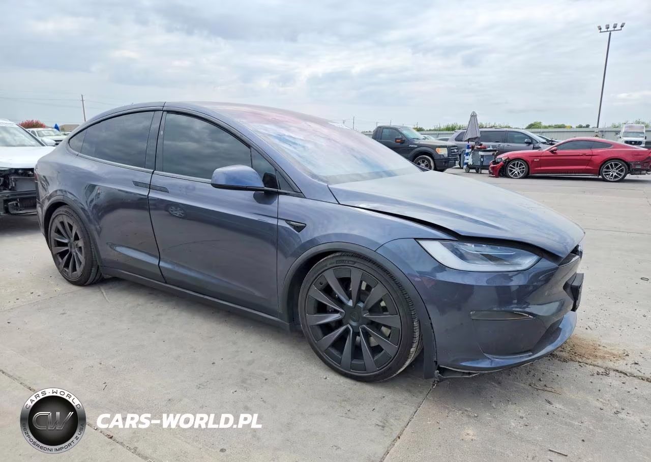 2023 Tesla Model X VIN:7SAXCBE60PF372421 - 4