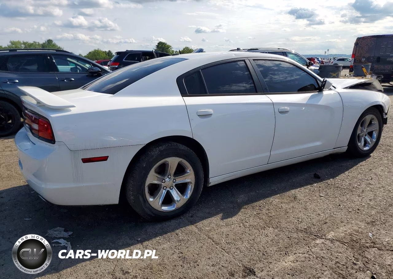 2013 Dodge Charger Se VIN:2C3CDXBG2DH706865 - 3
