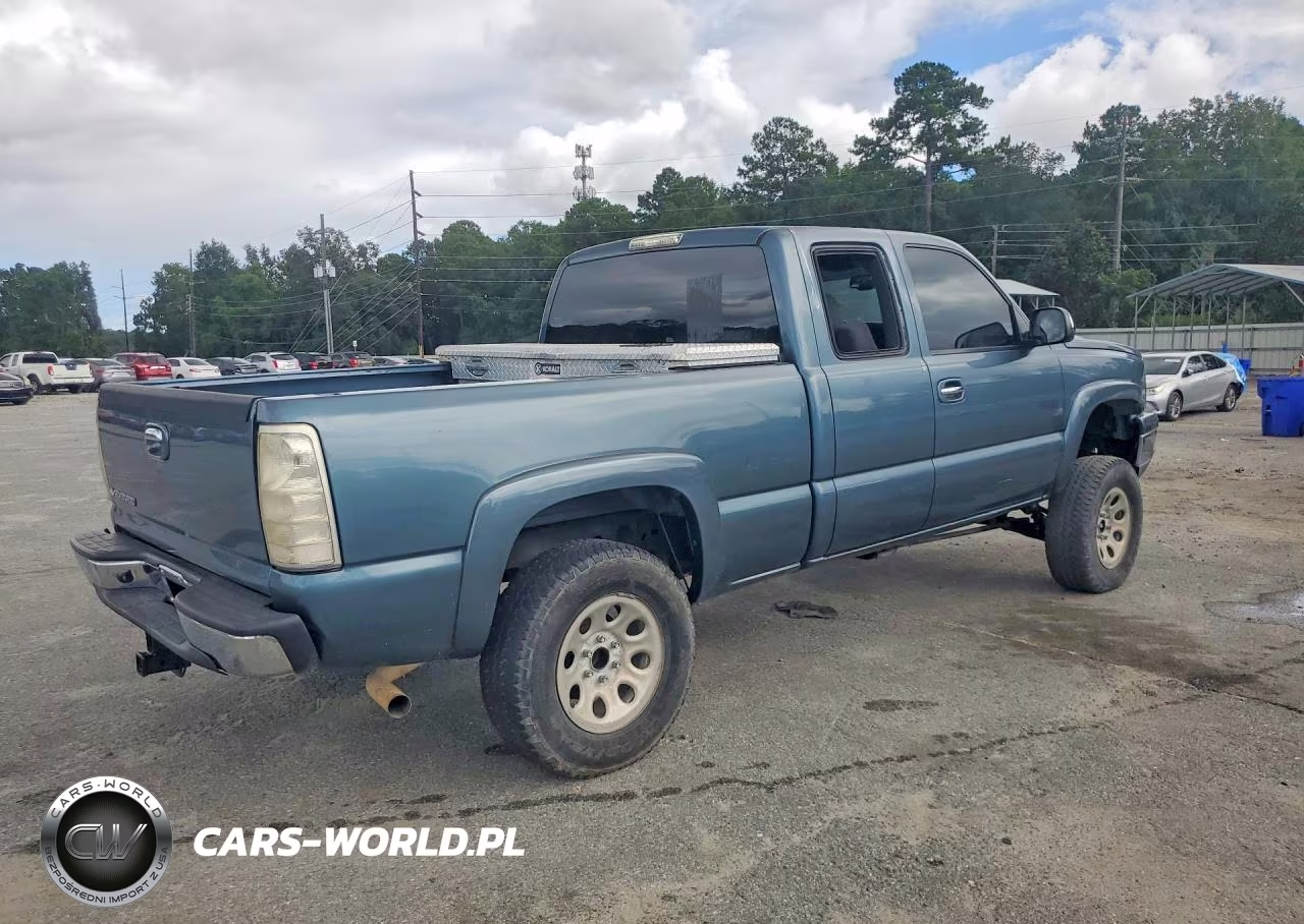 2007 Chevrolet Silverado K1500 Classic VIN:1GCEK19Z47Z190396 - 3