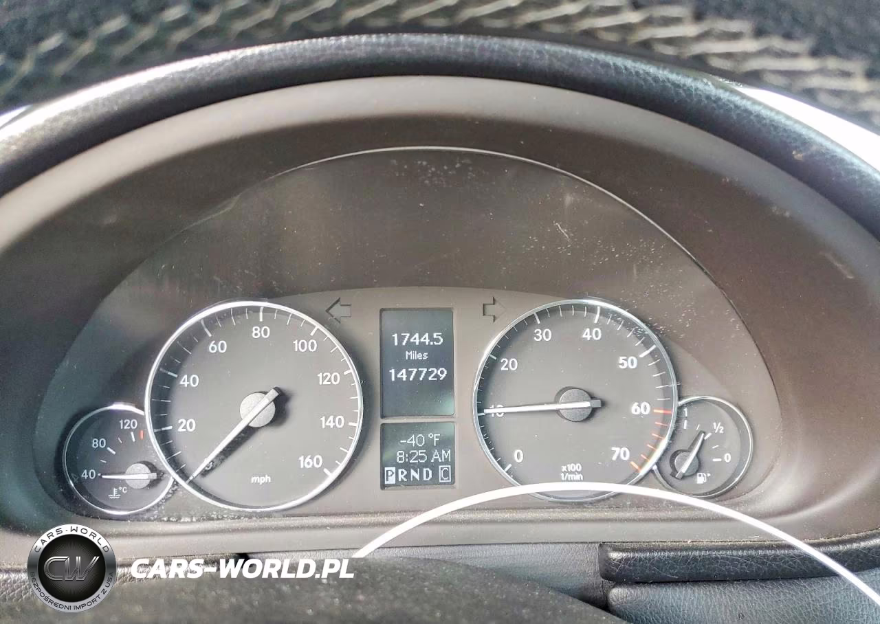 2005 Mercedes-Benz C 230K Sport Sedan VIN:WDBRF40J95F639034 - 9