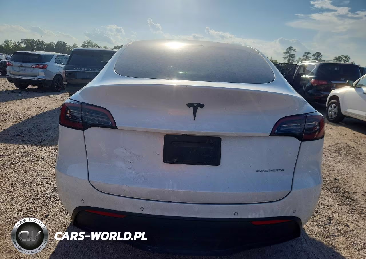 2022 Tesla Model Y VIN:7SAYGAEE5NF539072 - 6