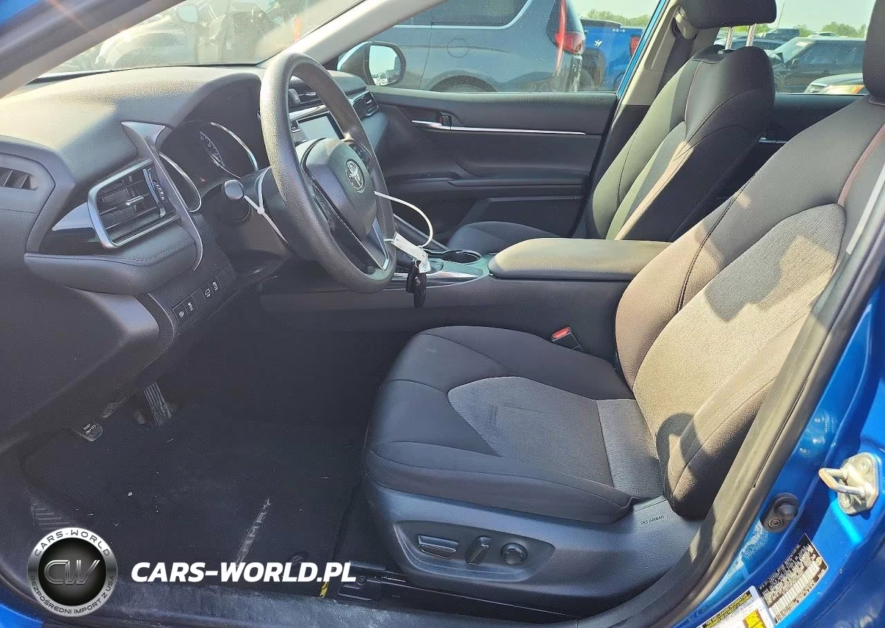 2019 Toyota Camry Le VIN:4T1B11HK3KU160964 - 7