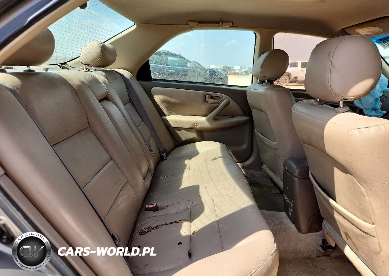 2001 Toyota Camry Ce VIN:4T1BG22K31U067423 - 10