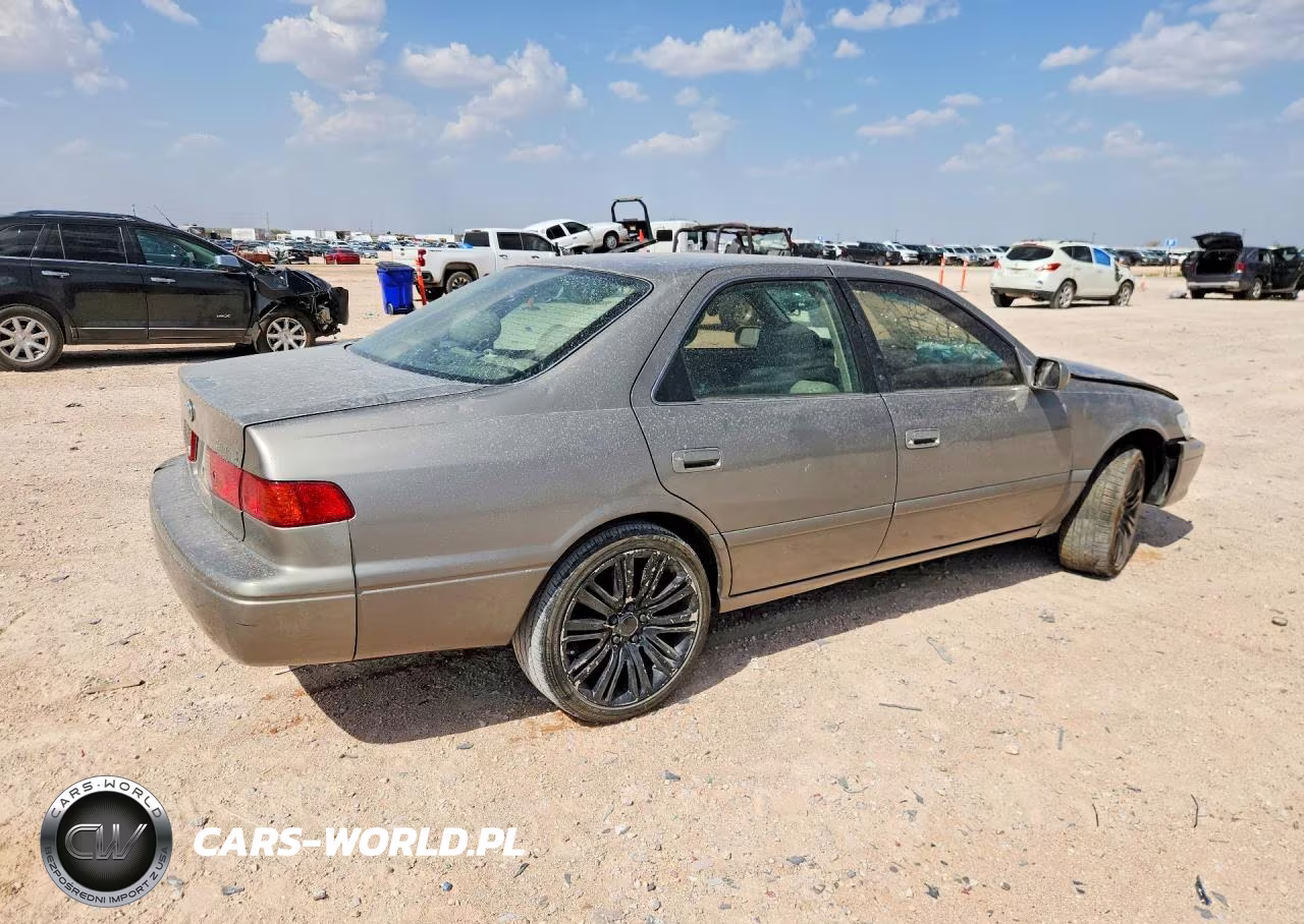 2001 Toyota Camry Ce VIN:4T1BG22K31U067423 - 3
