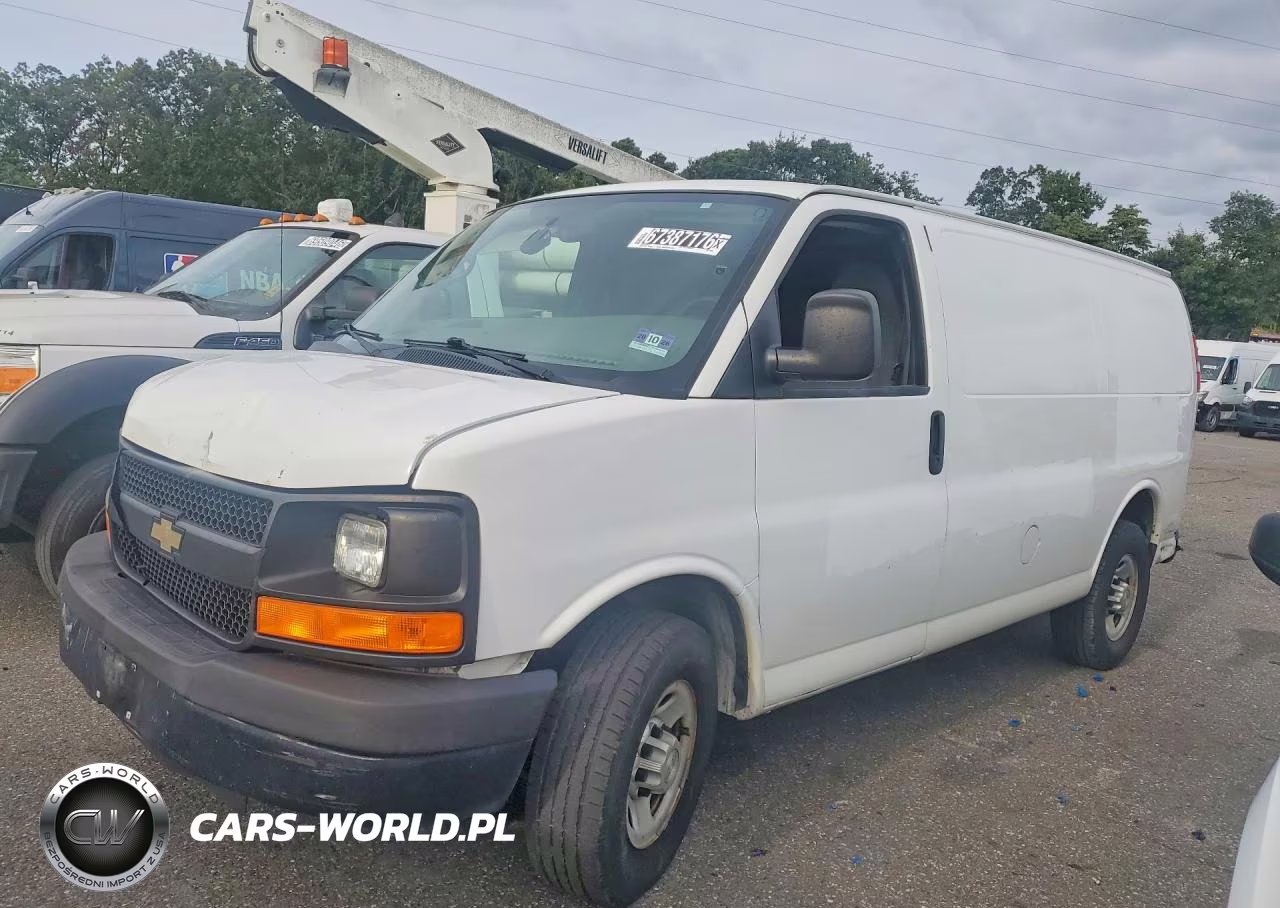 2015 Chevrolet Express G2500 VIN:1GCWGFCF7F1275893 - 1