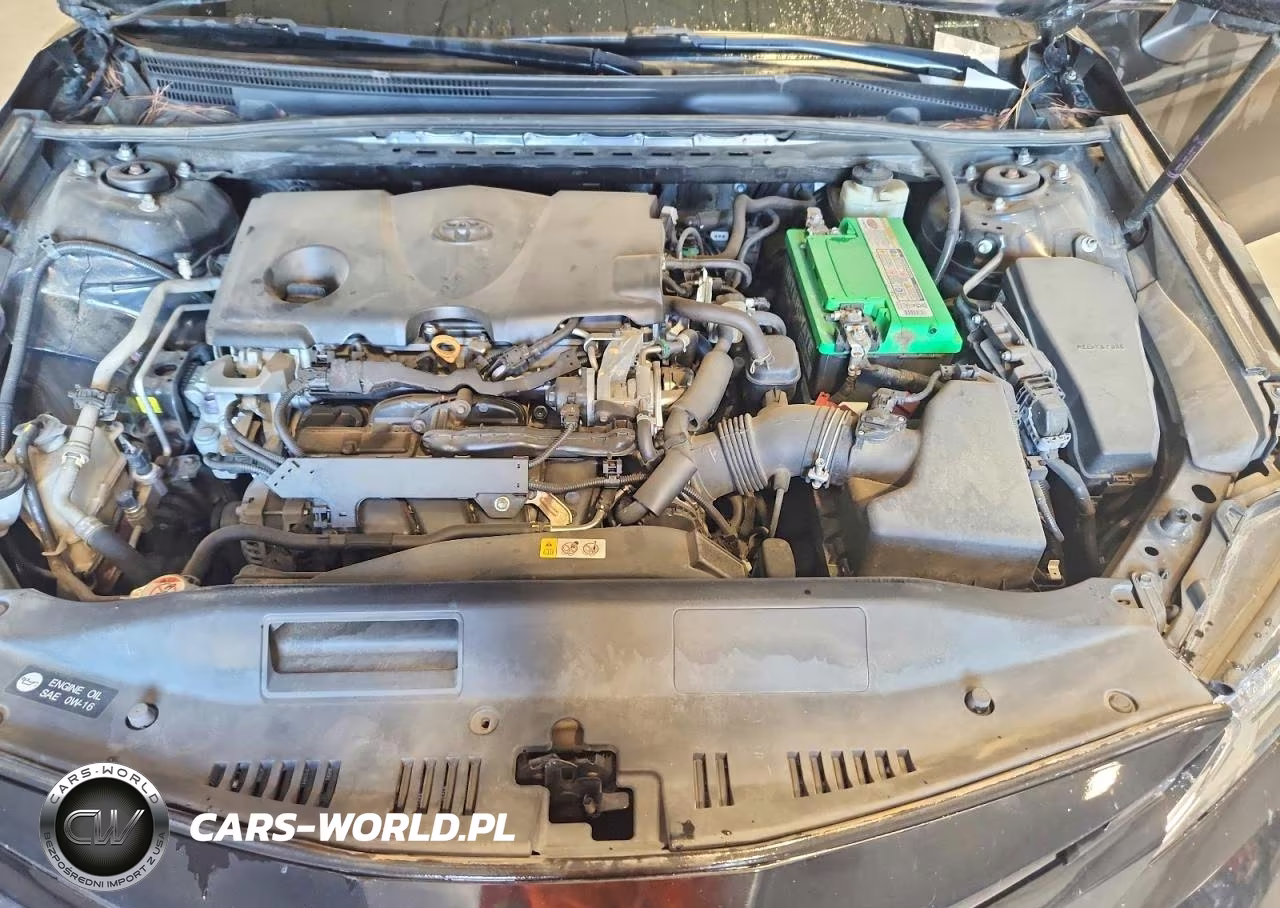 2018 Toyota Camry Le VIN:4T1B11HK7JU588454 - 11