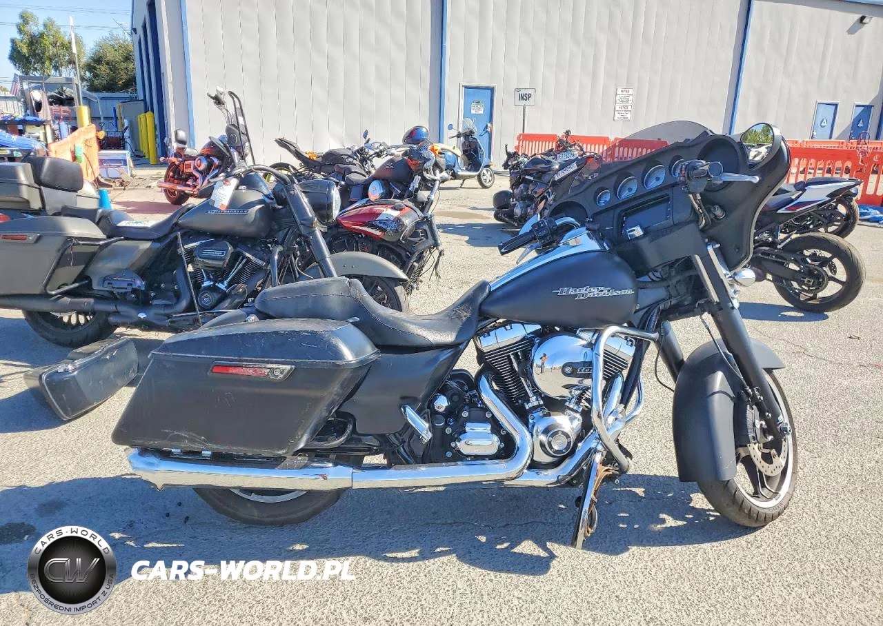 2014 Harley-Davidson Flhx Street Glide VIN:1HD1KBM1XEB671912 - 1