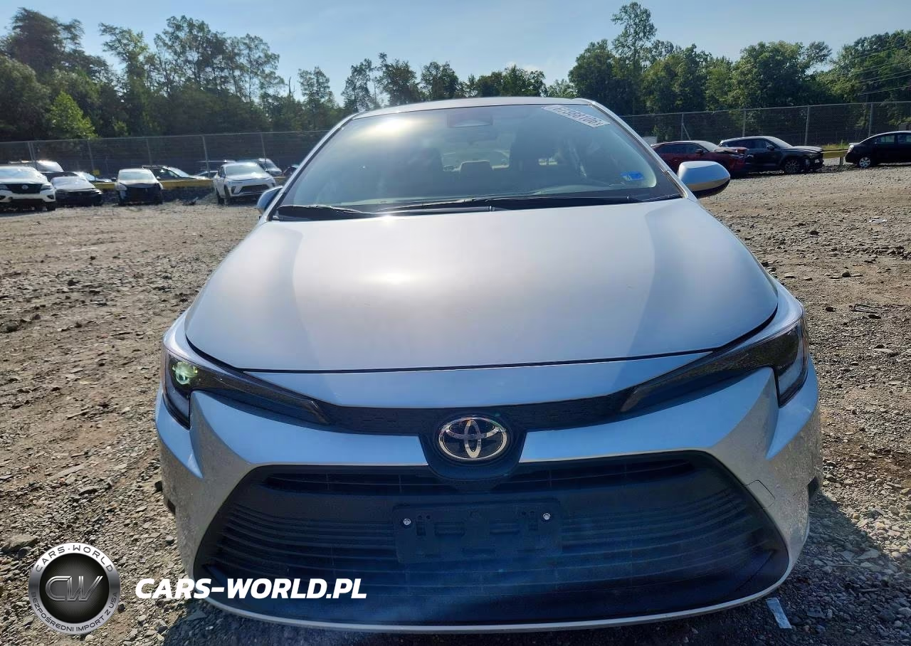 2026 Toyota Corolla Hybrid Le VIN:JTDBCMFE5T3143779 - 5