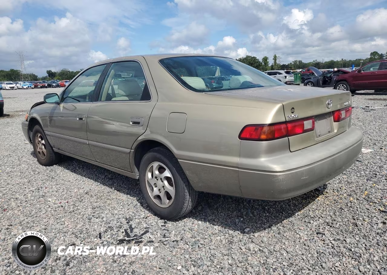 1999 Toyota Camry Le VIN:JT2BG22KXX0298283 - 2