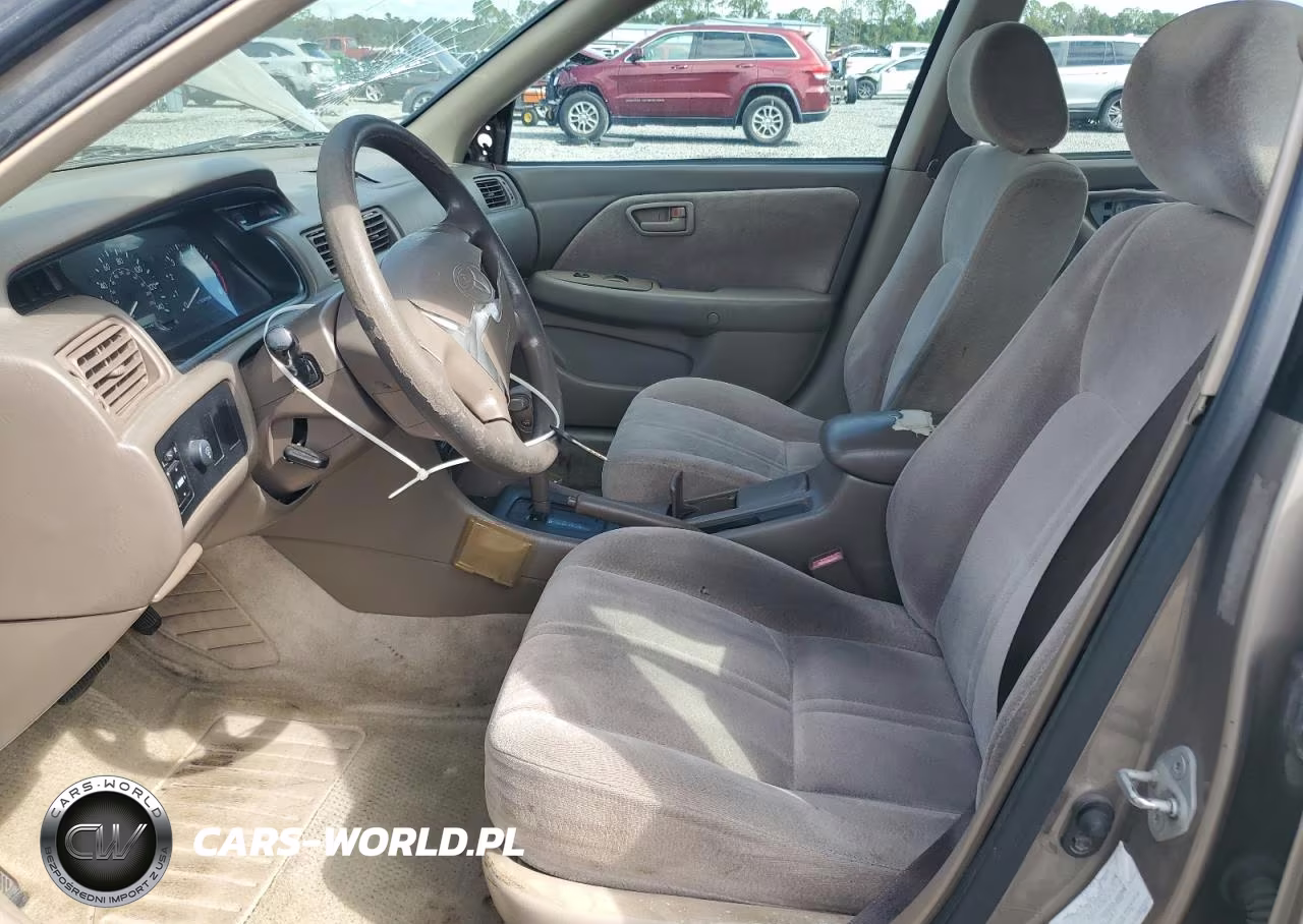 1999 Toyota Camry Le VIN:JT2BG22KXX0298283 - 7