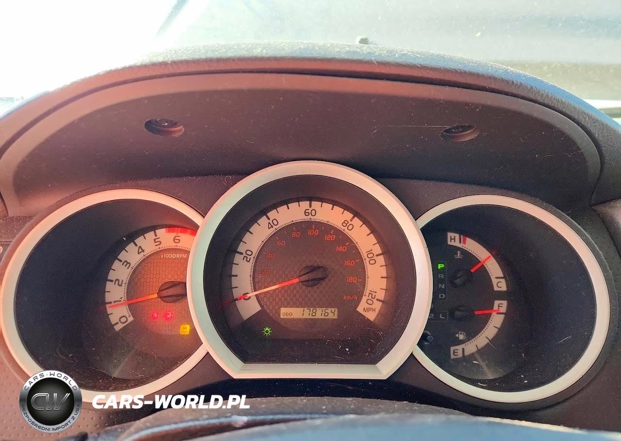 2014 Toyota Tacoma V6 VIN:3TMLU4EN5EM159369 - 9