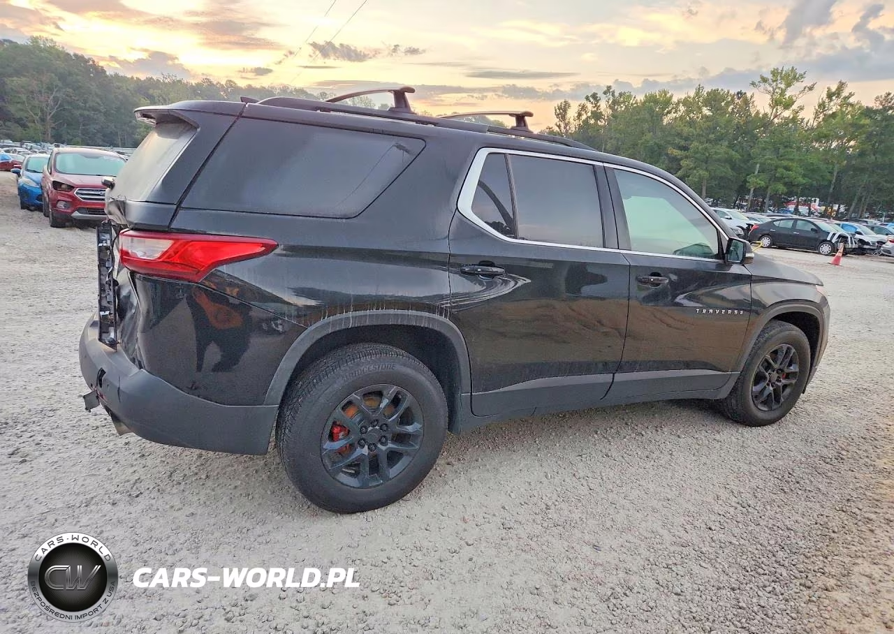 2019 Chevrolet Traverse Lt VIN:1GNERGKW3KJ108154 - 3