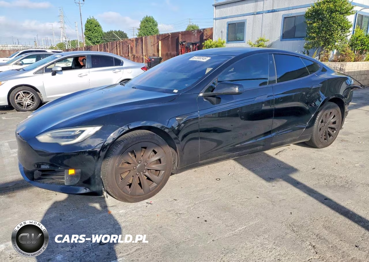 2016 Tesla Model S – zdjęcie 1 z 13