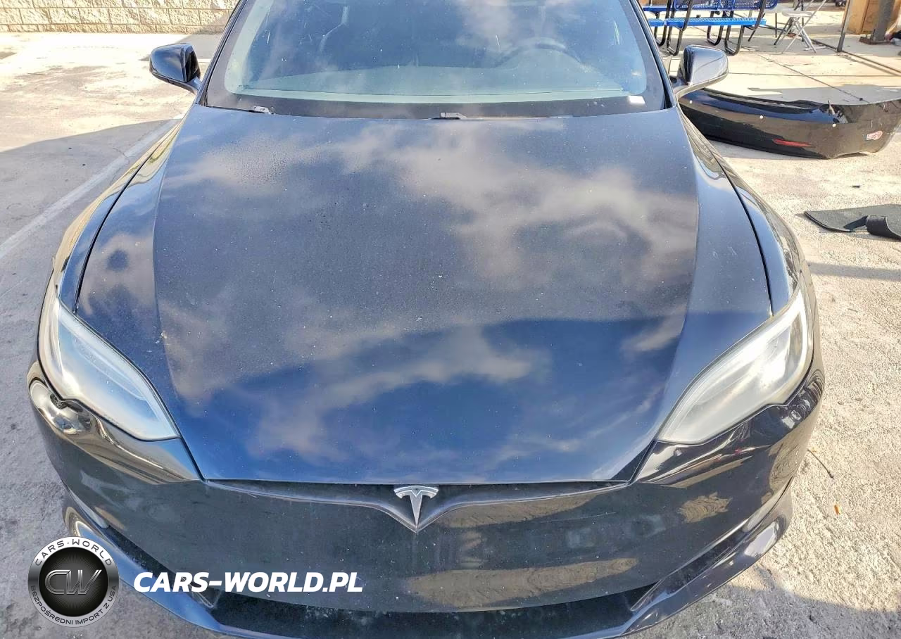 2016 Tesla Model S VIN:5YJSA1E17GF170610 - 11