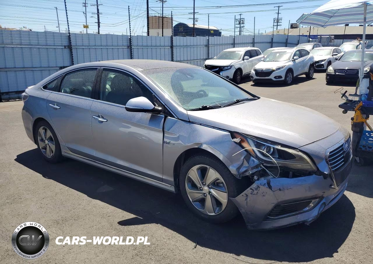 2016 Hyundai Sonata Hybrid Limited VIN:KMHE34L18GA027567 - 4