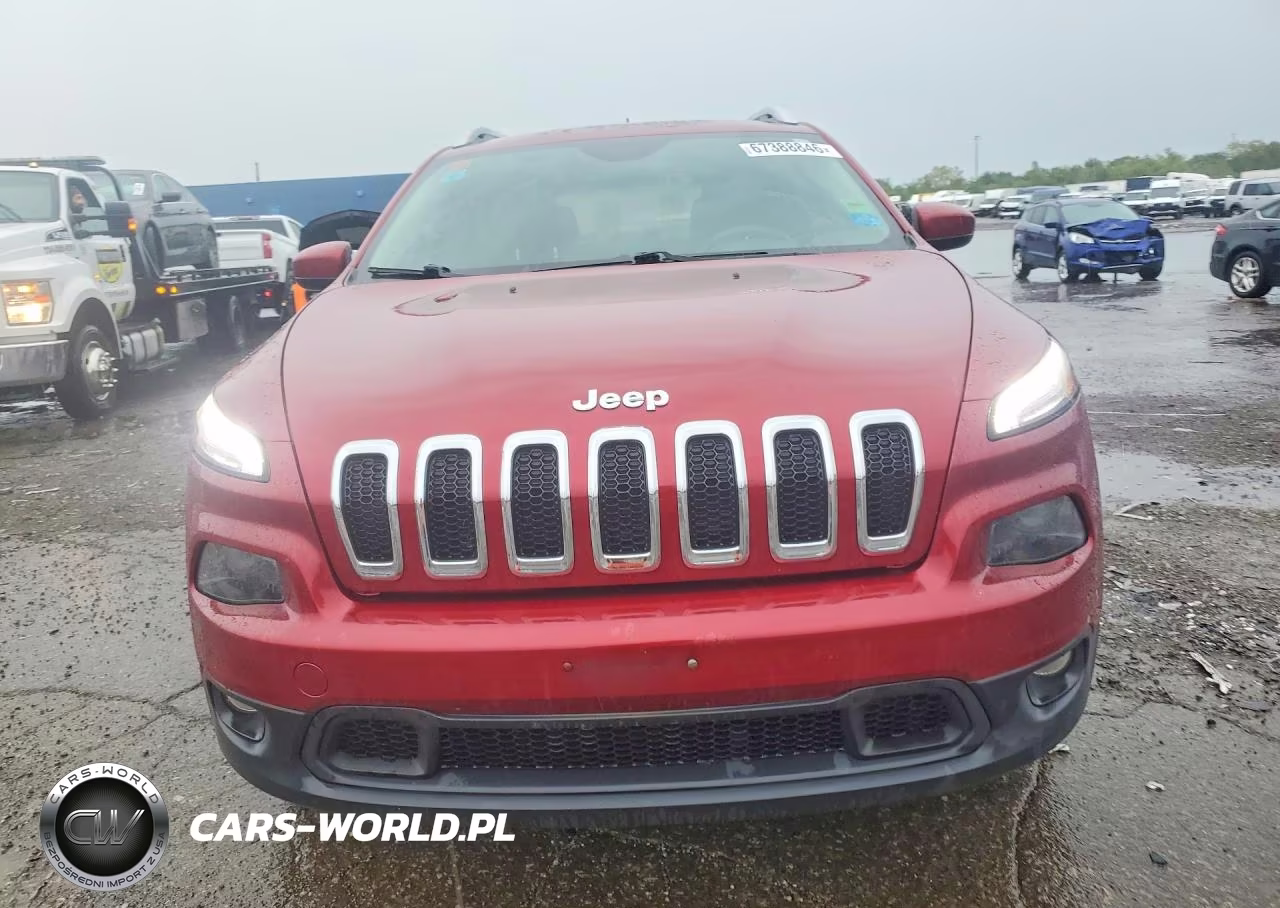 2014 Jeep Cherokee Latitude VIN:1C4PJMCB0EW141817 - 5