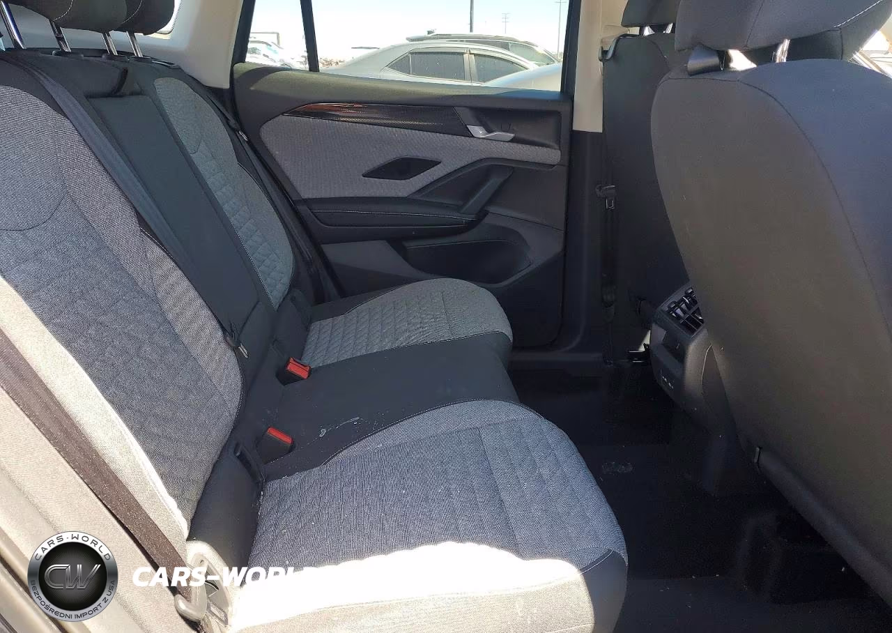 2025 Volkswagen Tiguan S VIN:3VVCR7RM7SM028655 - 10