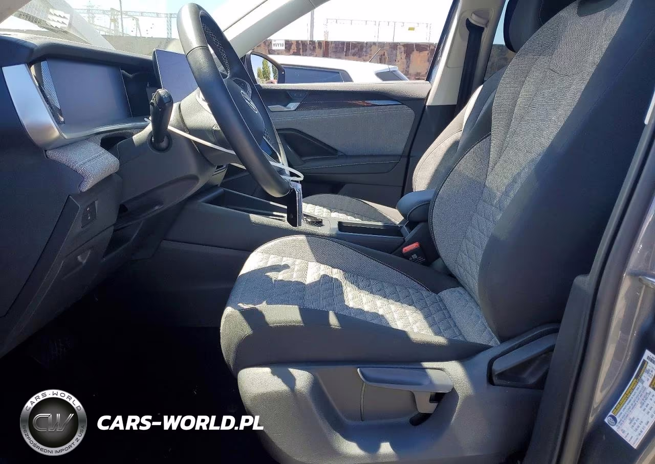 2025 Volkswagen Tiguan S VIN:3VVCR7RM7SM028655 - 7