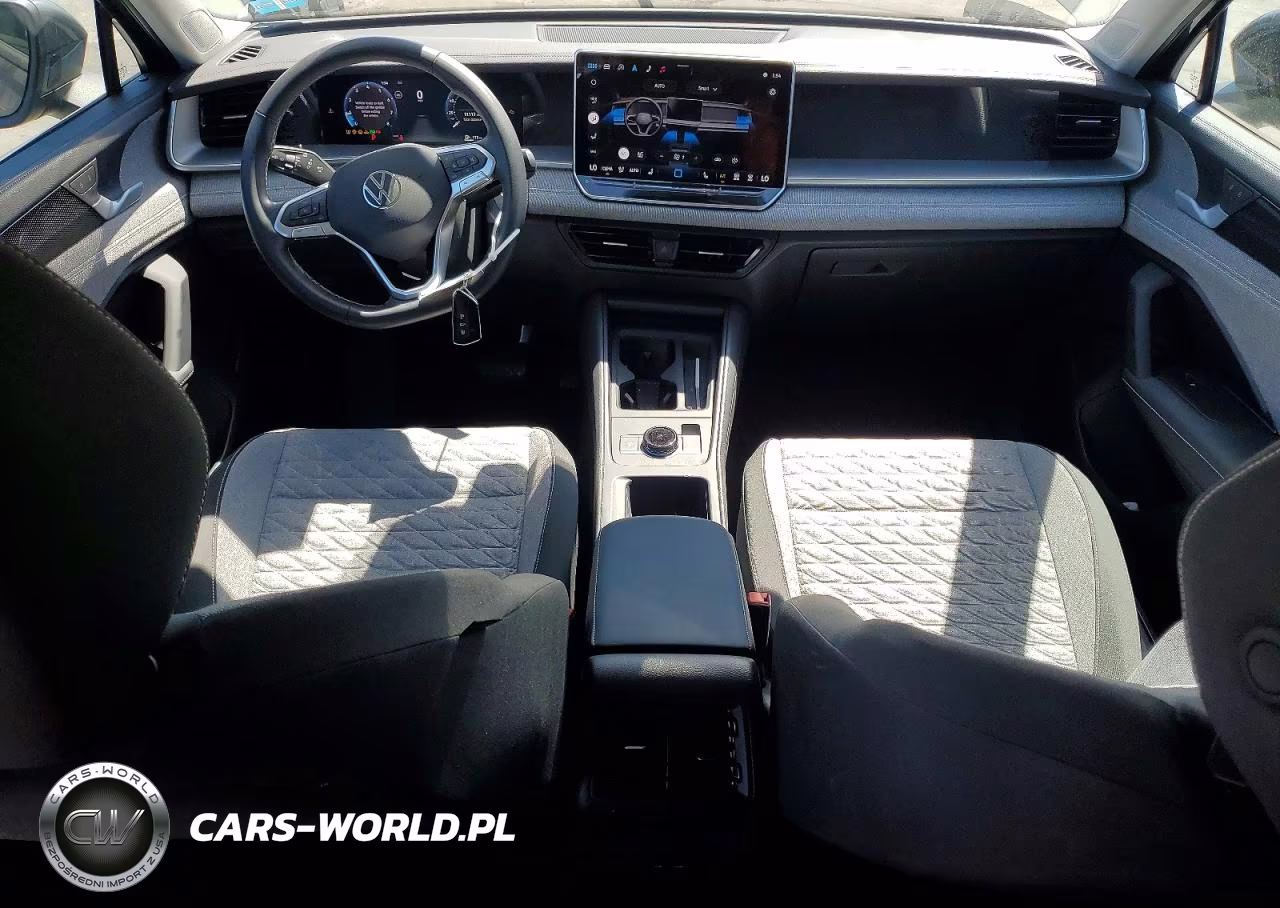 2025 Volkswagen Tiguan S VIN:3VVCR7RM7SM028655 - 8