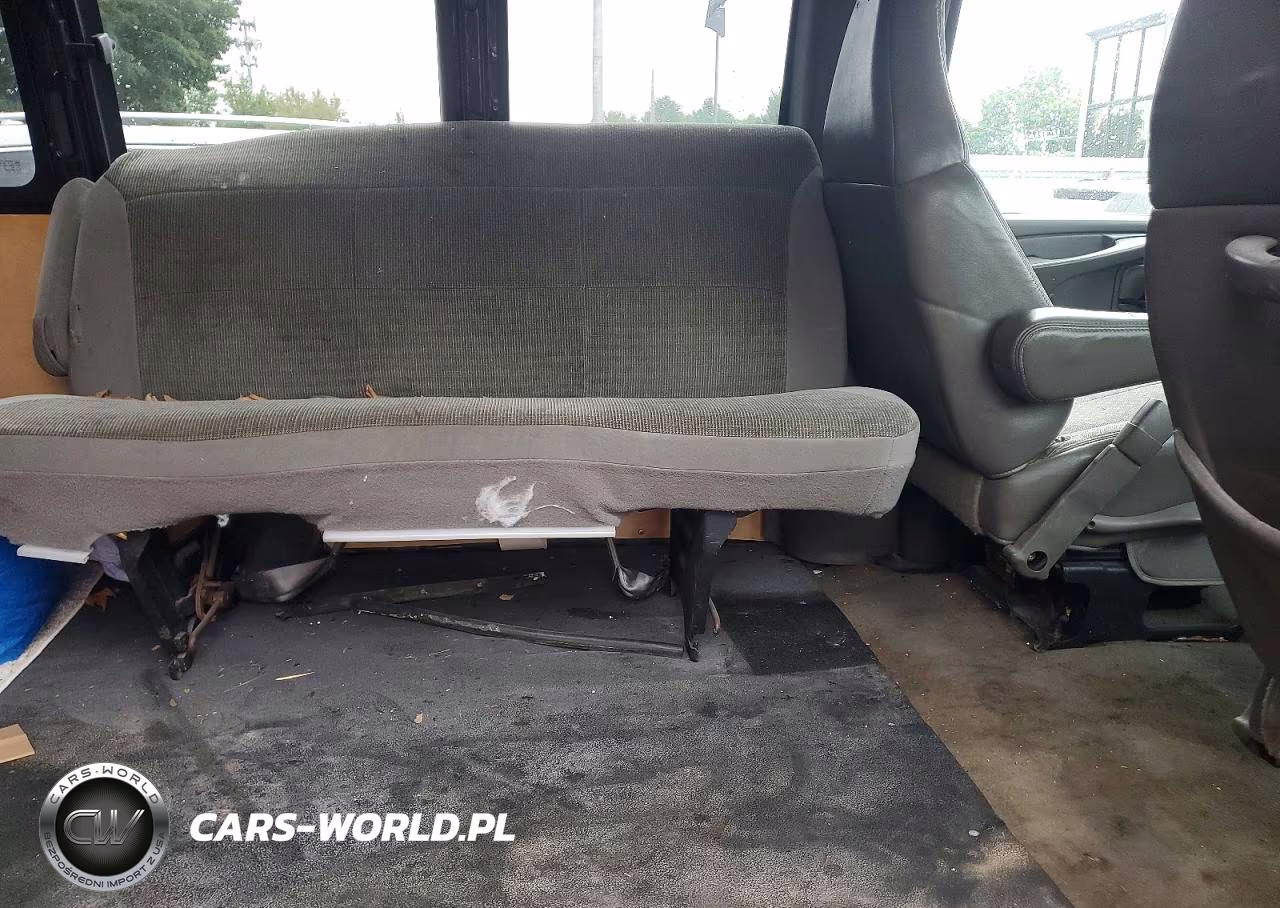 2005 GMC Savana G3500 VIN:1GJHG39U451139659 - 11