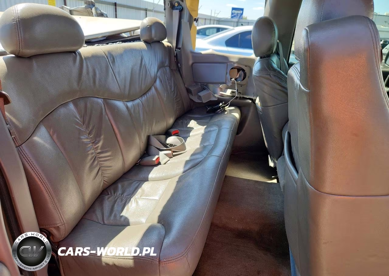 1999 Chevrolet Silverado C1500 VIN:2GCEC19T5X1181563 - 10